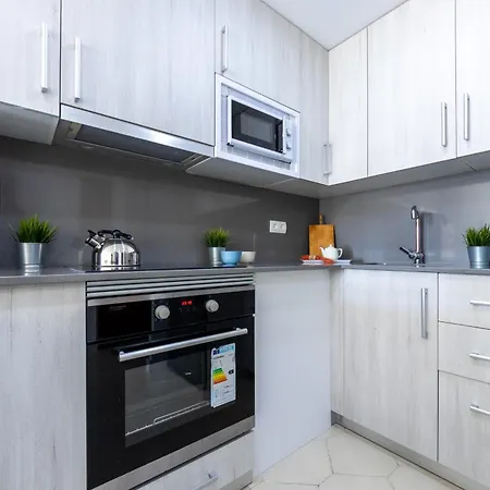 Novelty Iii Arysal 3 * סאלו