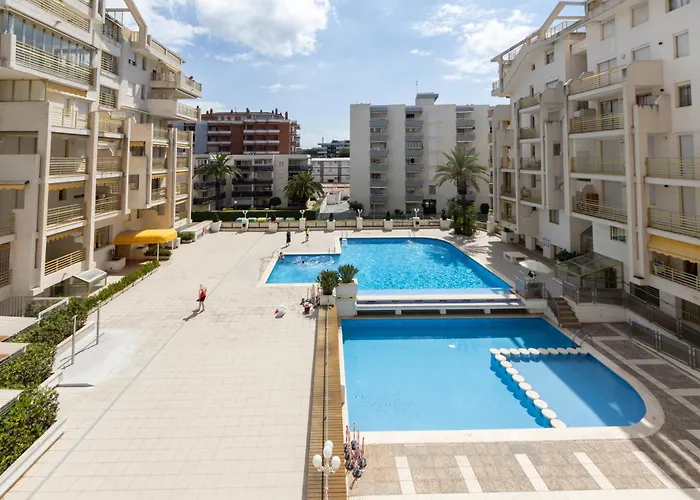 Novelty Iii Arysal 3 Apartment *